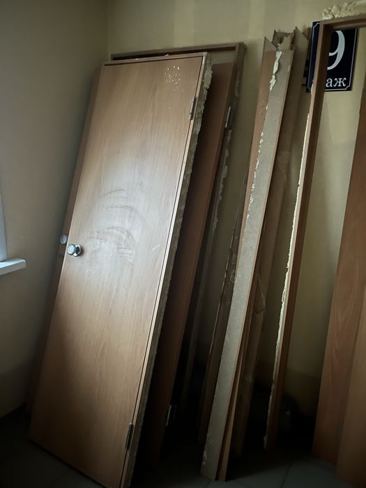 Продам межкомнатные двери 6шт
