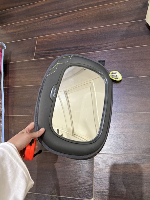 Зеркало в машину для заднего вида