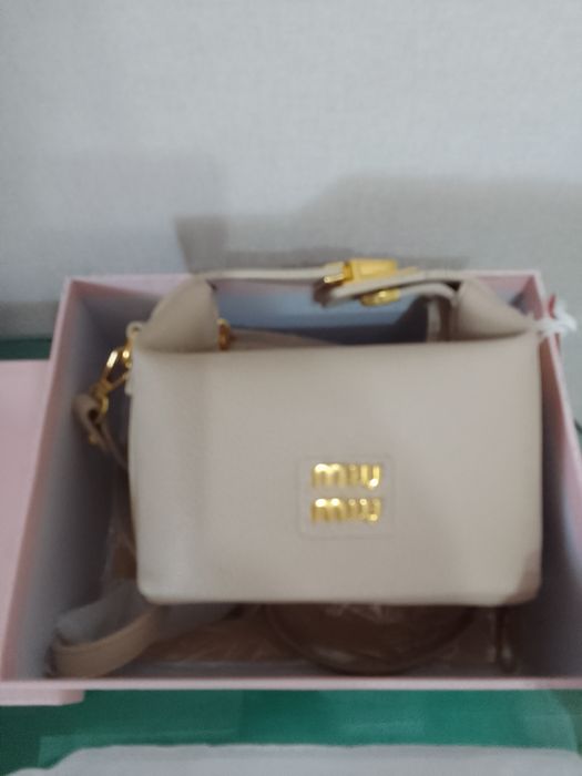 Сумка мию мию молчный свет