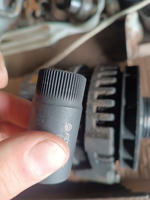 Санг енг корандо генератор