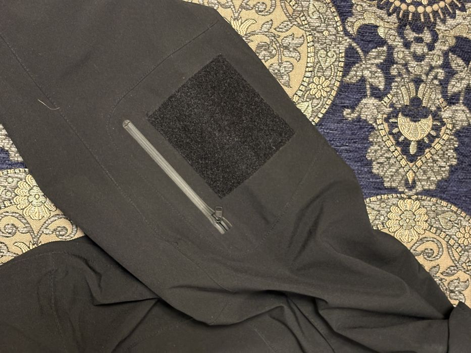 Geacă 5.11 Tactical Sabre 2.0 XL neagră – softshell 3L
