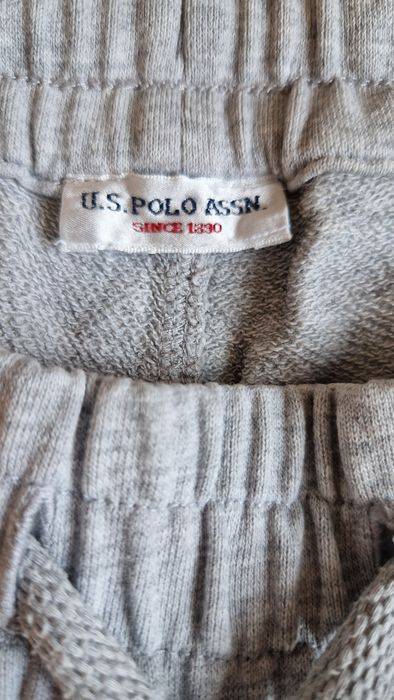 Продавам спортно долнище