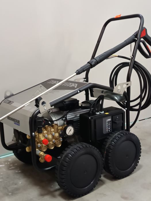 Професионална водоструйка BM2 200 bar