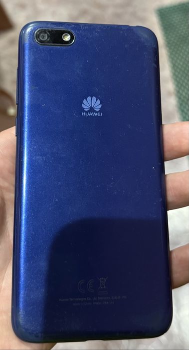 Продам телефон HUAWEI………………