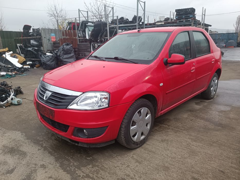 Dezmembram Dacia Logan, motor 1.4 mpi