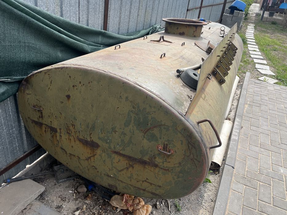 Емуость для воды 2,5 куба