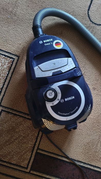 Пылесос Bosch BGC2UK2000/11 НЕ РАБОТАЕТ