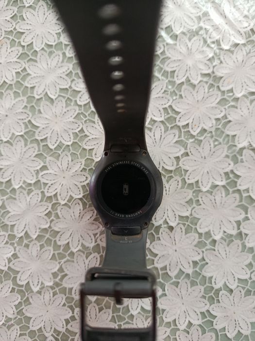 часы Samsung gear s2
