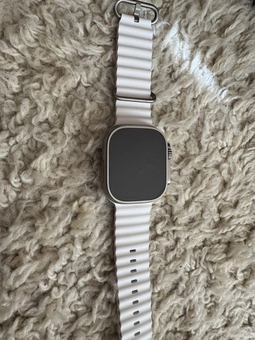 Продавам Apple watch ultra 2