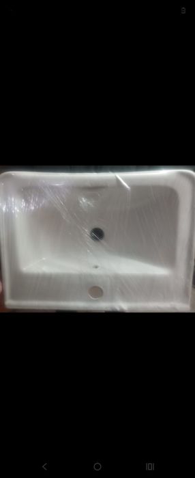 Раковина фаянсовая маленькая