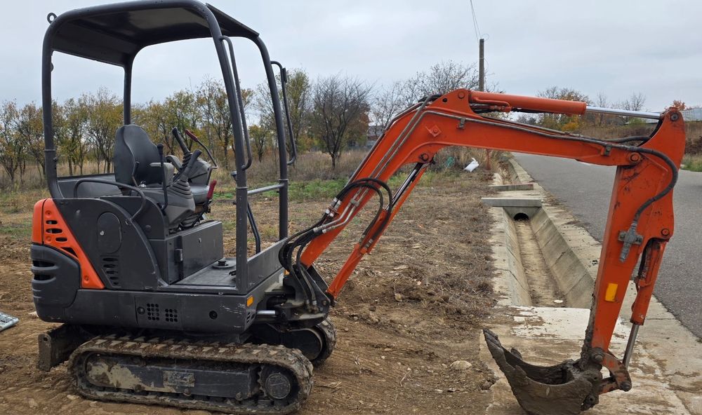 Vand miniexcavator Kubota Hitachi 1.6T