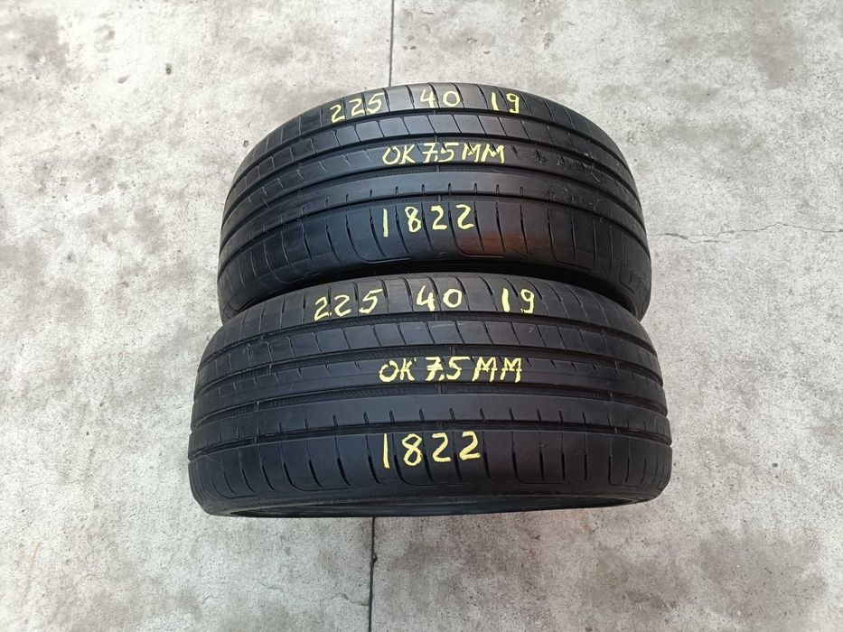 Doua anvelope de vara 225 40 19 goodyear asymmetric 1822