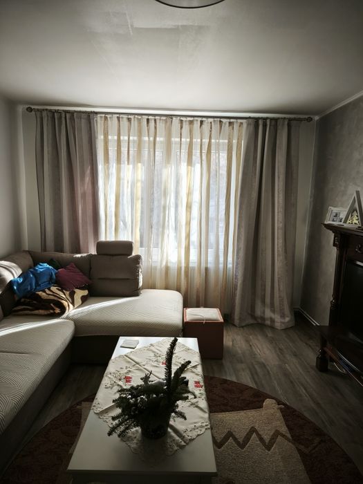 Vând apartament cu 3 camere
