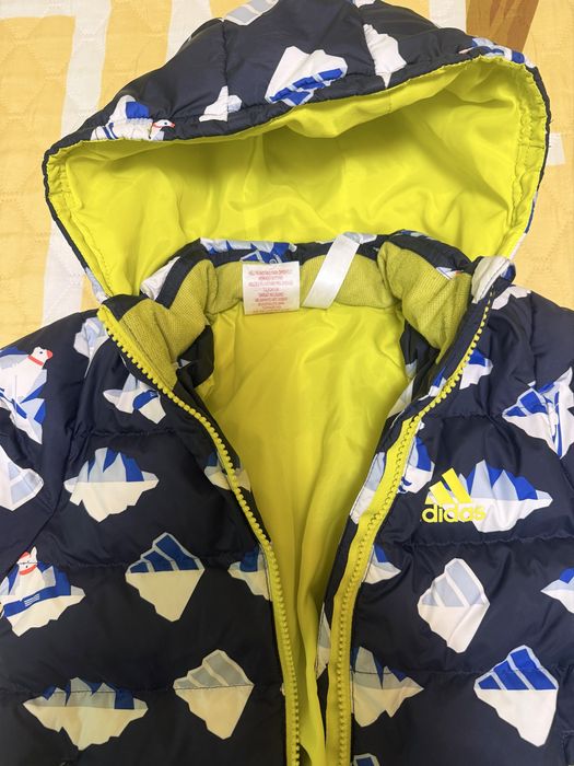 Яке Adidas размер 98