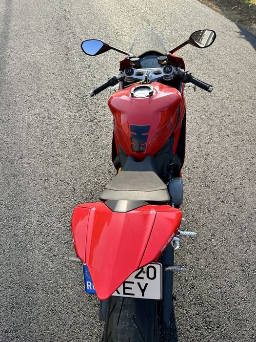 Ducati Panigale 899 V2