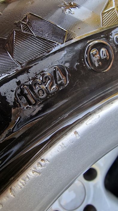 Semperit зимни 205 /55/16 с джанти 4x108 Audi