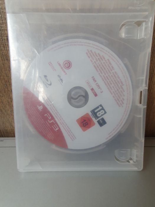 Vând FAR CRY3  URGENT  de ps3