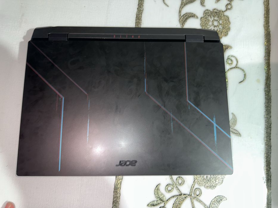 Acer nitro 5 32oz 1tb 3070ti amd9