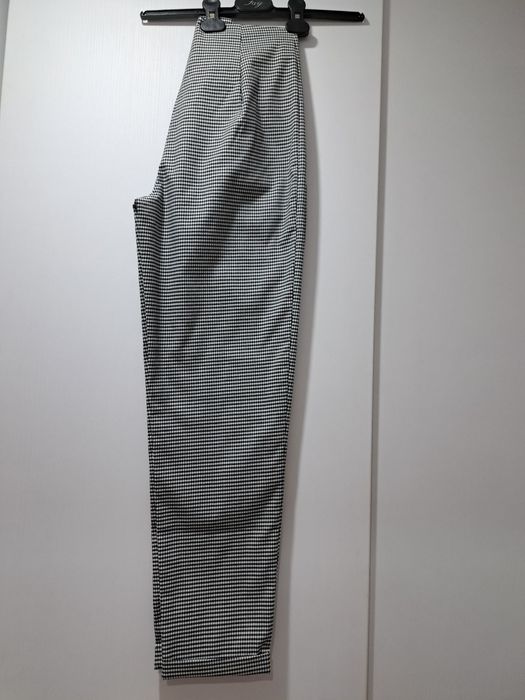 Pantaloni pana la glezna