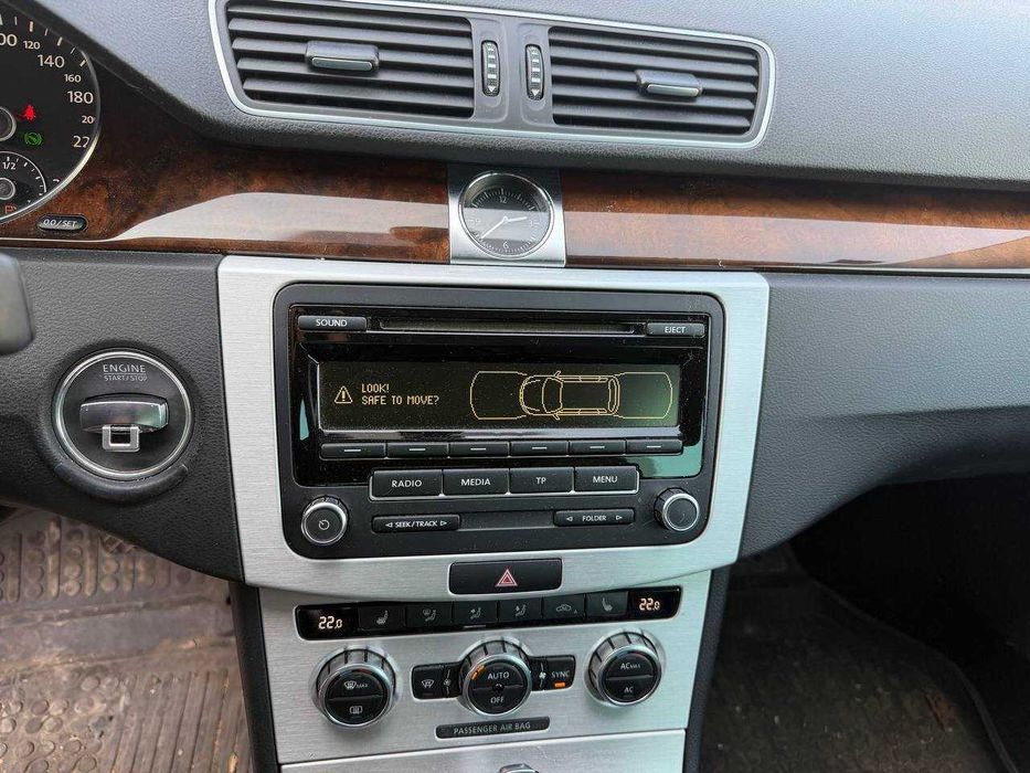 Set trimuri de bord si usi mahon VW PASSAT B6 B7 CC facelift cu ceas central inclus