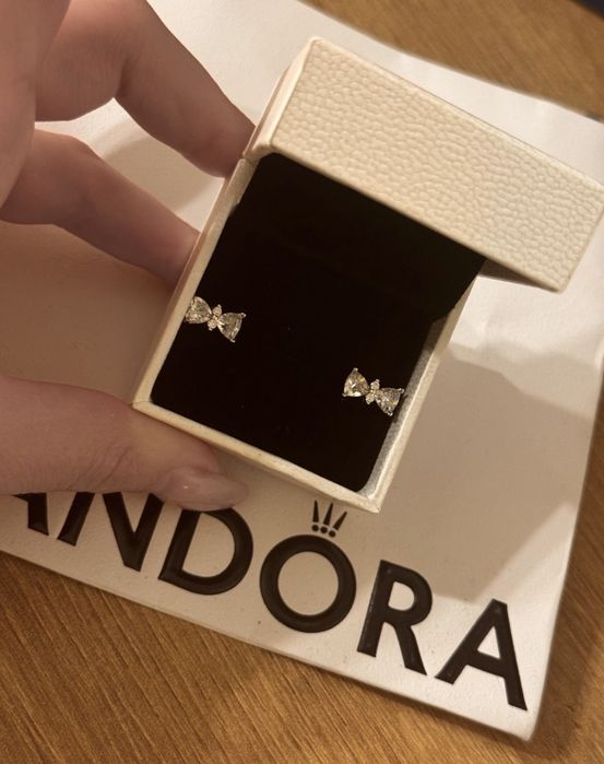 Пандора обеци Pandora