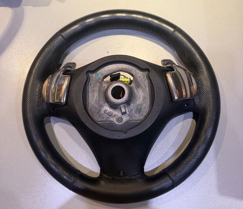 М волан с пера за e9x