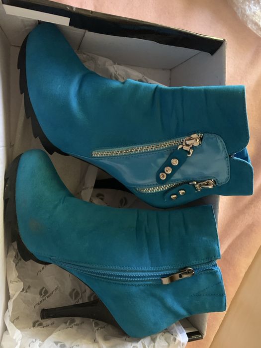 Дамски обувки с ток