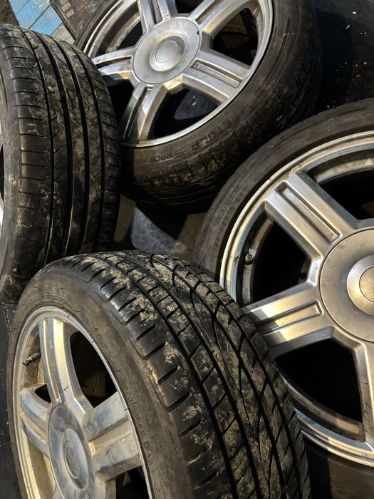 Продам комплект дисков с летней резиной