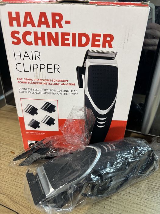 Чисто нова машинка за подстигване Schneider