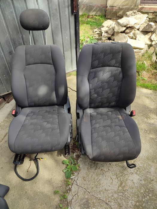 Vând piese și interior Mercedes w203 C200CDI