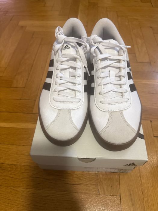 Mъжки спортни обувки Адидас , Skateboarding, размер 42, нови