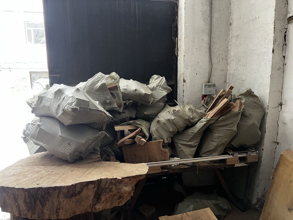 продам обрезки карагач дрова в мешках