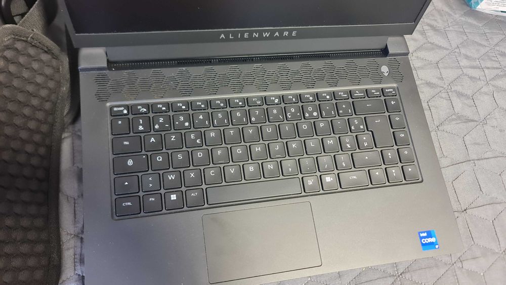 Laptop  Alienware i7 gen12 impecabil