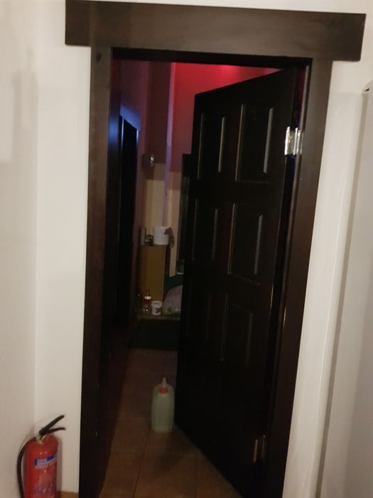 Продам двери межкомнатные