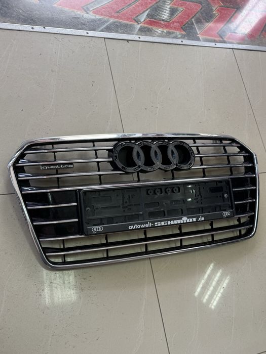 Решетка Audi A7 C7 15-18 S-line оригинална 4G8 853 651 G