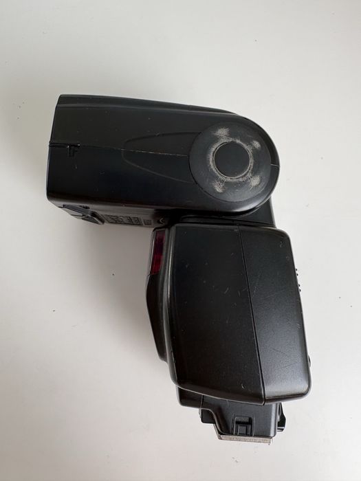 Nikon SpeedLight SB-700 Светкавица