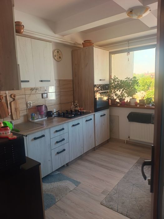 Apartament 2 camere, piața Traian(Vaslui),bloc 2020, etaj 3/4, 61 mp utili+ boxa 8mp.
