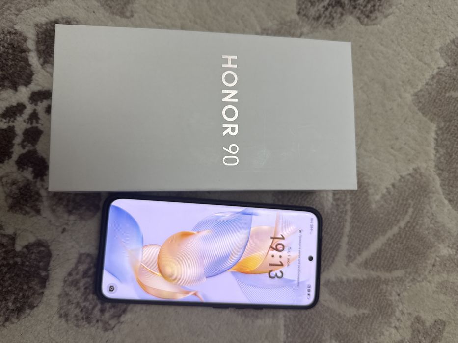 Продам Смартфон Honer 90