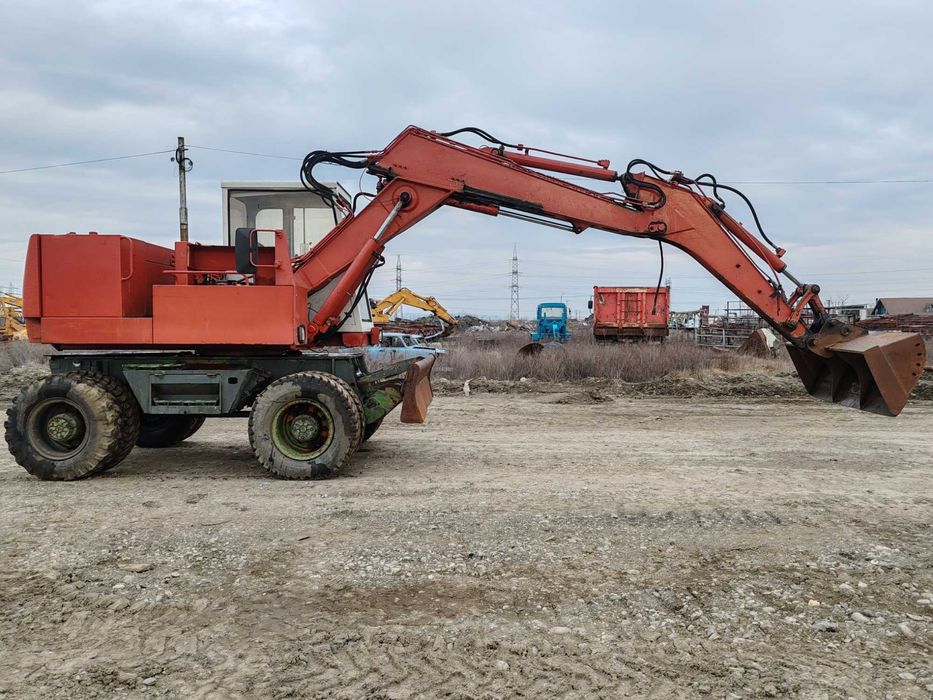 Excavator cu roti Case Poclain 61P Accept orice test