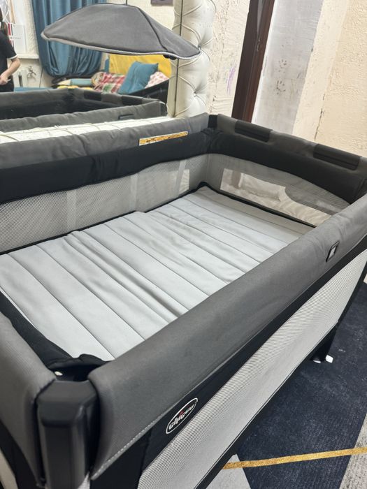 Продам кроватку манеж Chicco