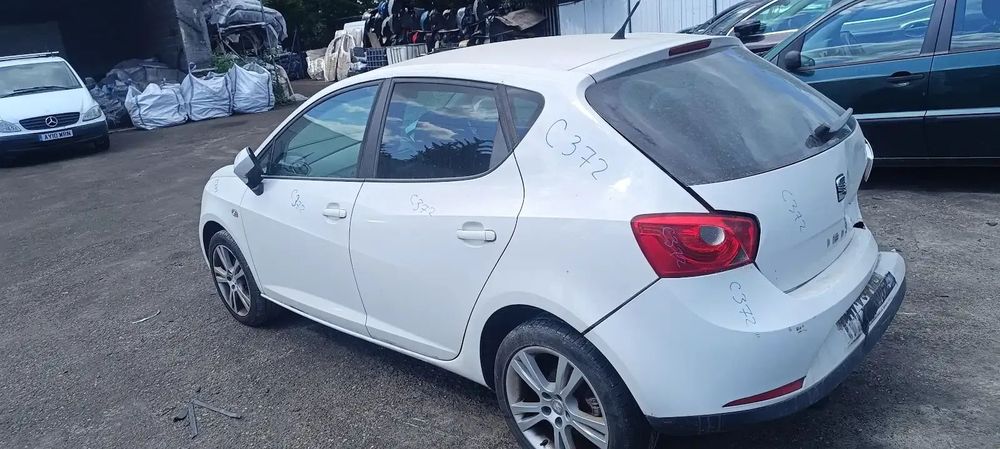 Dezmembrari / Dezmembrez  Seat Ibiza 5 (6J5) 1.6 Benz BTS cutie viteze manuala cod culoare LB9A