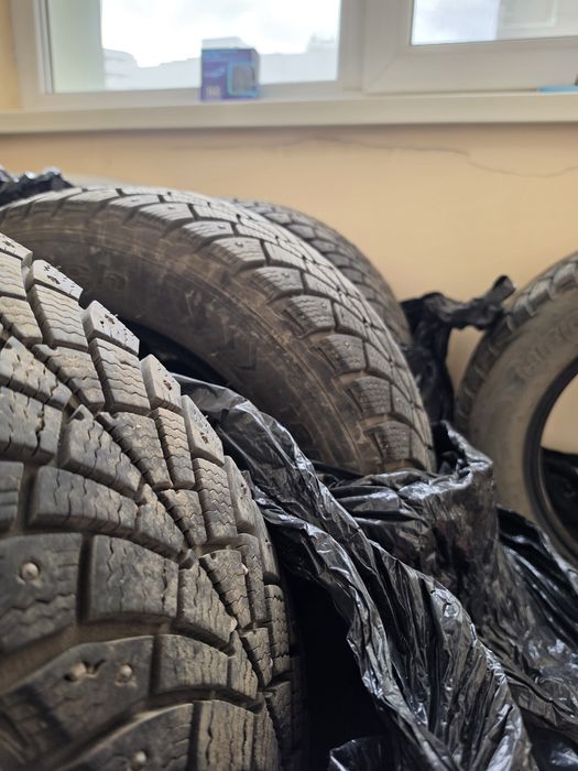 Зимние шины BFGoodrich 185/65 R15