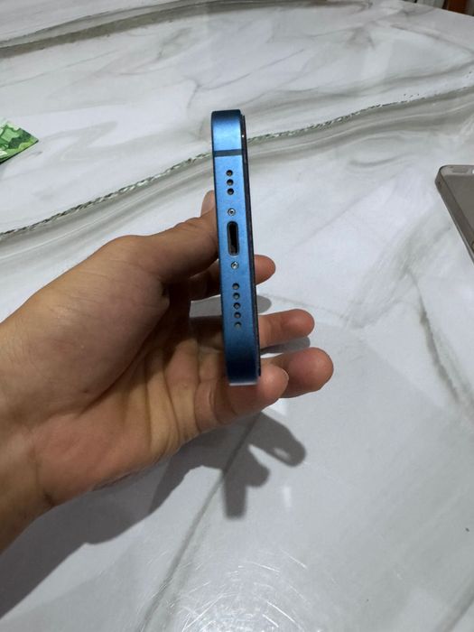 Продам IPhone 13 (128)гб