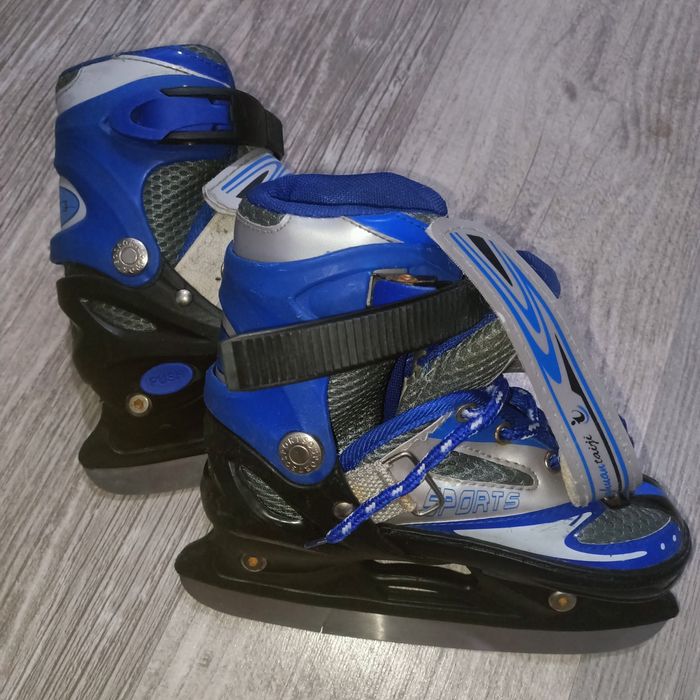 Продам коньки (под ремонт)