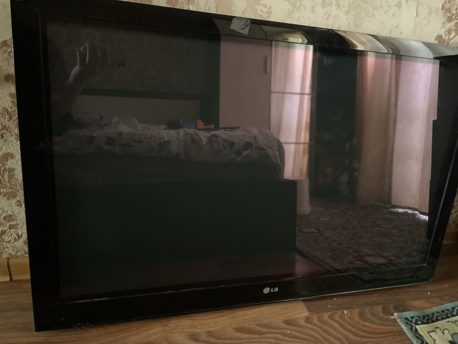 Телевизоры на запчасти LG и Sony