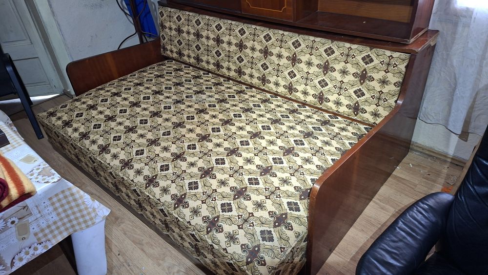 Pat model vechi  cu arcuri