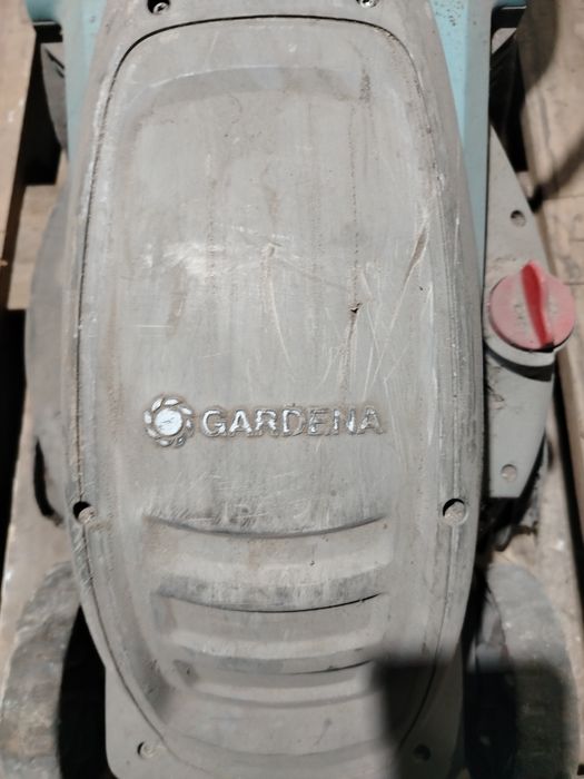 Электорогазонакосилка Gardena