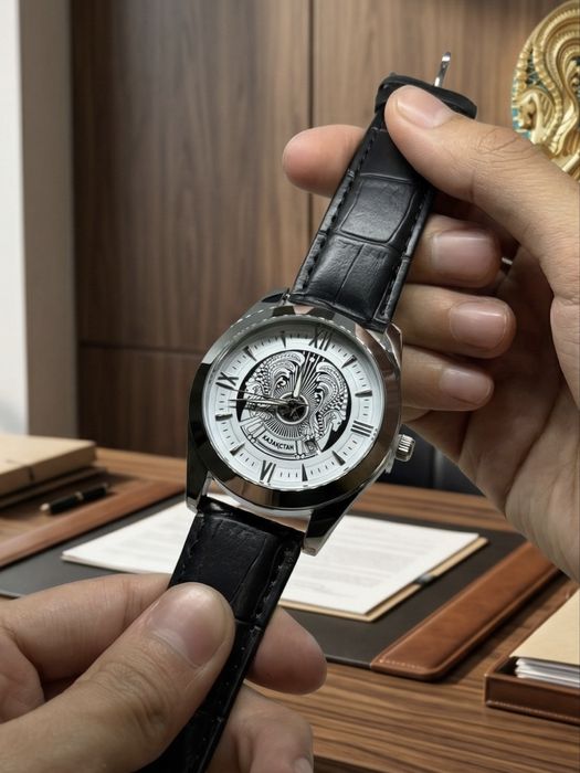 Часы с гербом | Гербпен сағаттар