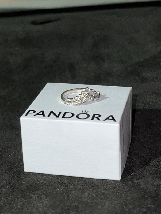 Кольцо Pandora.