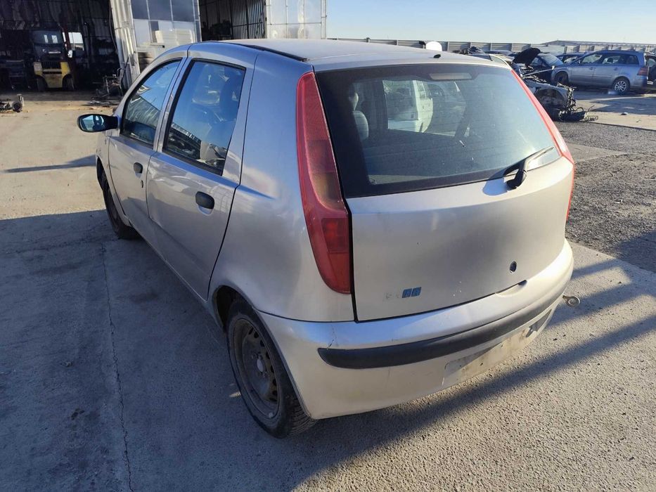 Fiat Punto 1.2 - 80к.с - 2003г. на части